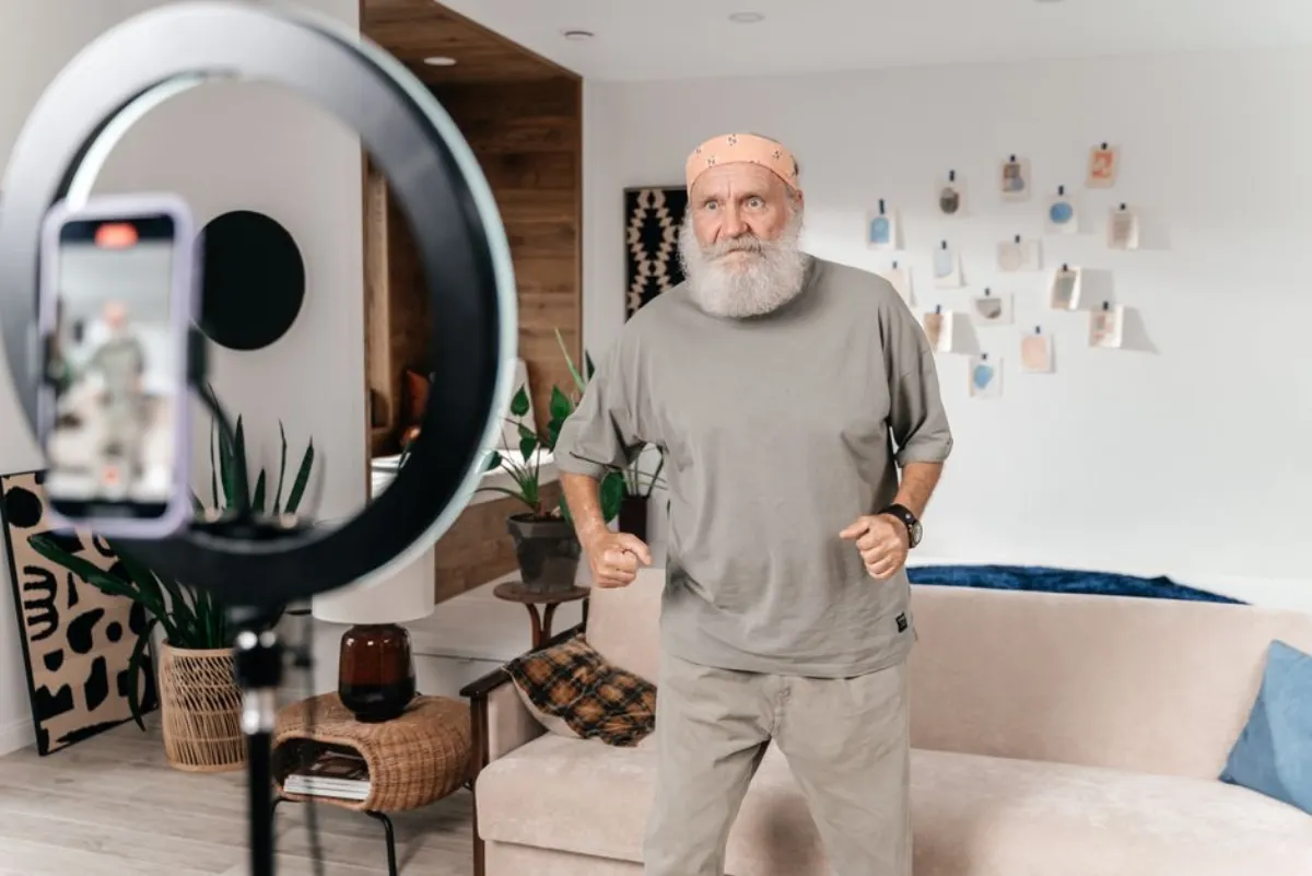 elderly influencer